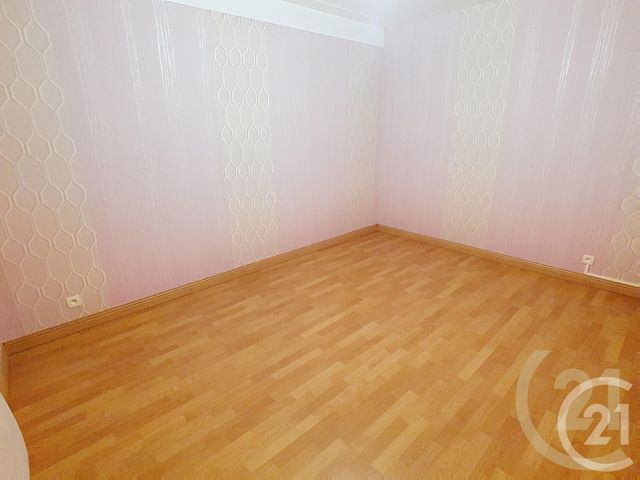 Appartement F3 à vendre - 5 pièces - 70.02 m2 - BOLBEC - 76 - HAUTE-NORMANDIE - Century 21 Cabinet Mariette