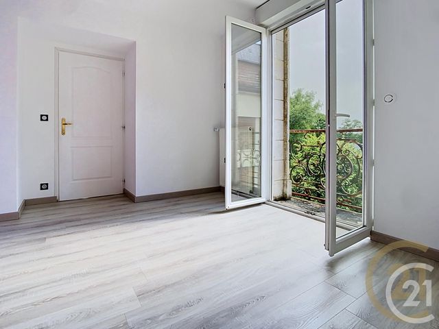 Appartement F3 à vendre - 3 pièces - 84.0 m2 - GRUCHET LE VALASSE - 76 - HAUTE-NORMANDIE - Century 21 Cabinet Mariette