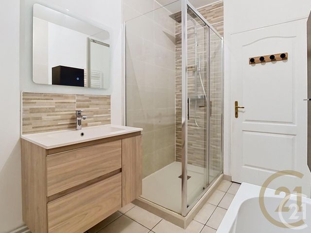 Appartement F3 à vendre - 3 pièces - 84.0 m2 - GRUCHET LE VALASSE - 76 - HAUTE-NORMANDIE - Century 21 Cabinet Mariette