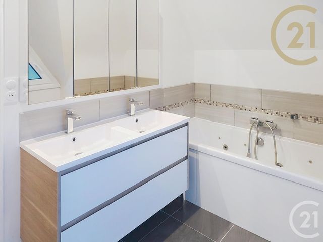 maison à vendre - 5 pièces - 169.09 m2 - BOLBEC - 76 - HAUTE-NORMANDIE - Century 21 Cabinet Mariette